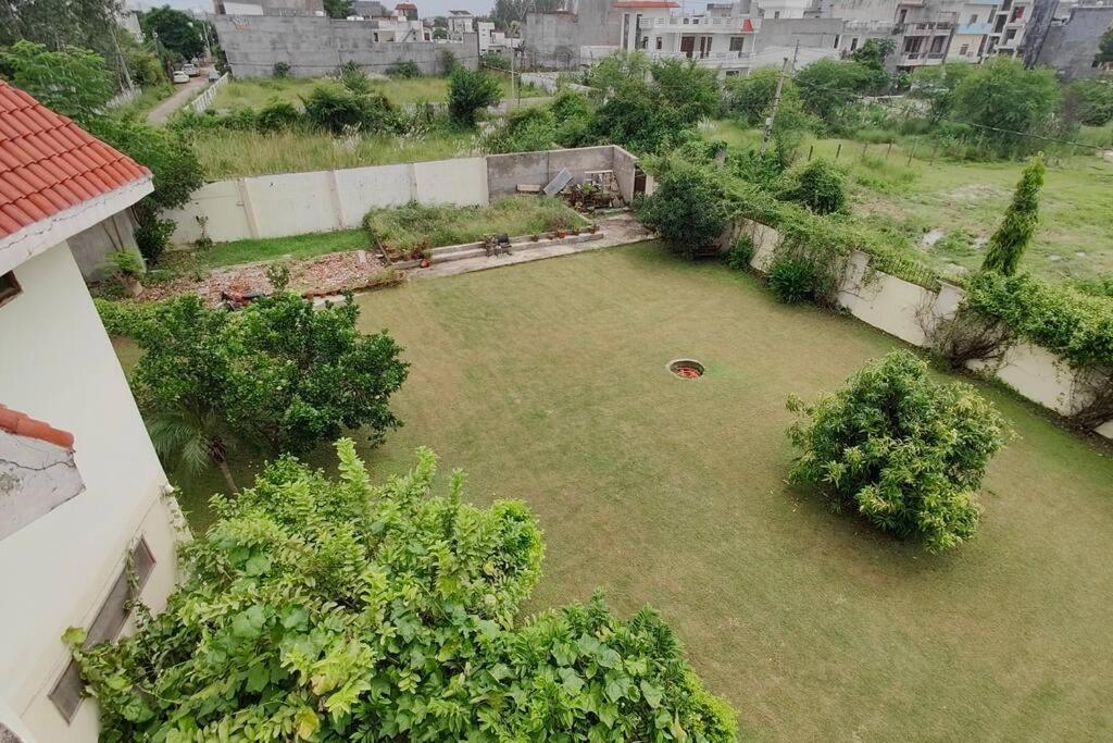 Basti House - Boutique Homestay Лакхнау Экстерьер фото